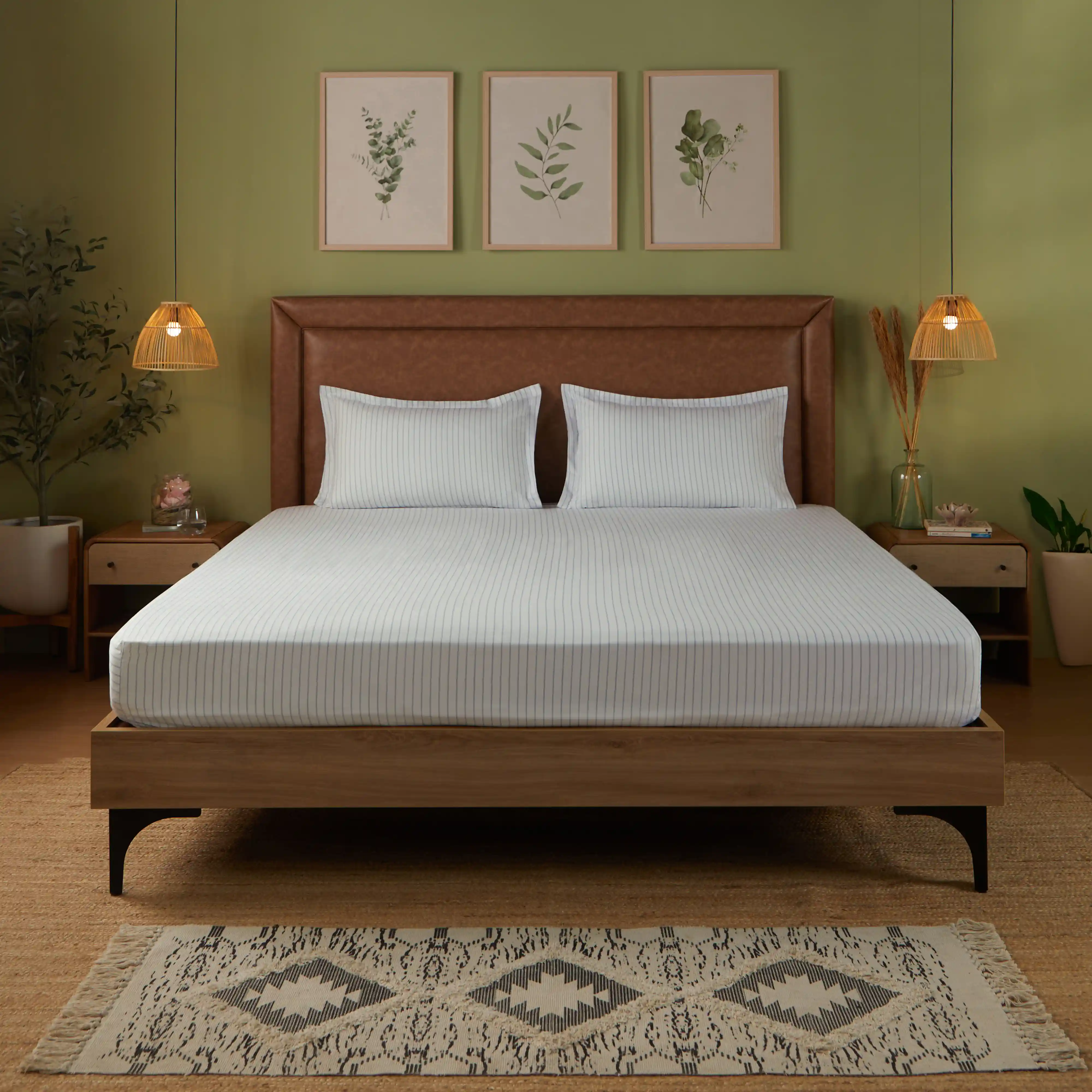 Bloomshire Classic | Everyday Charm Printed Cotton Fitted Sheet Set-Blue - Image 2