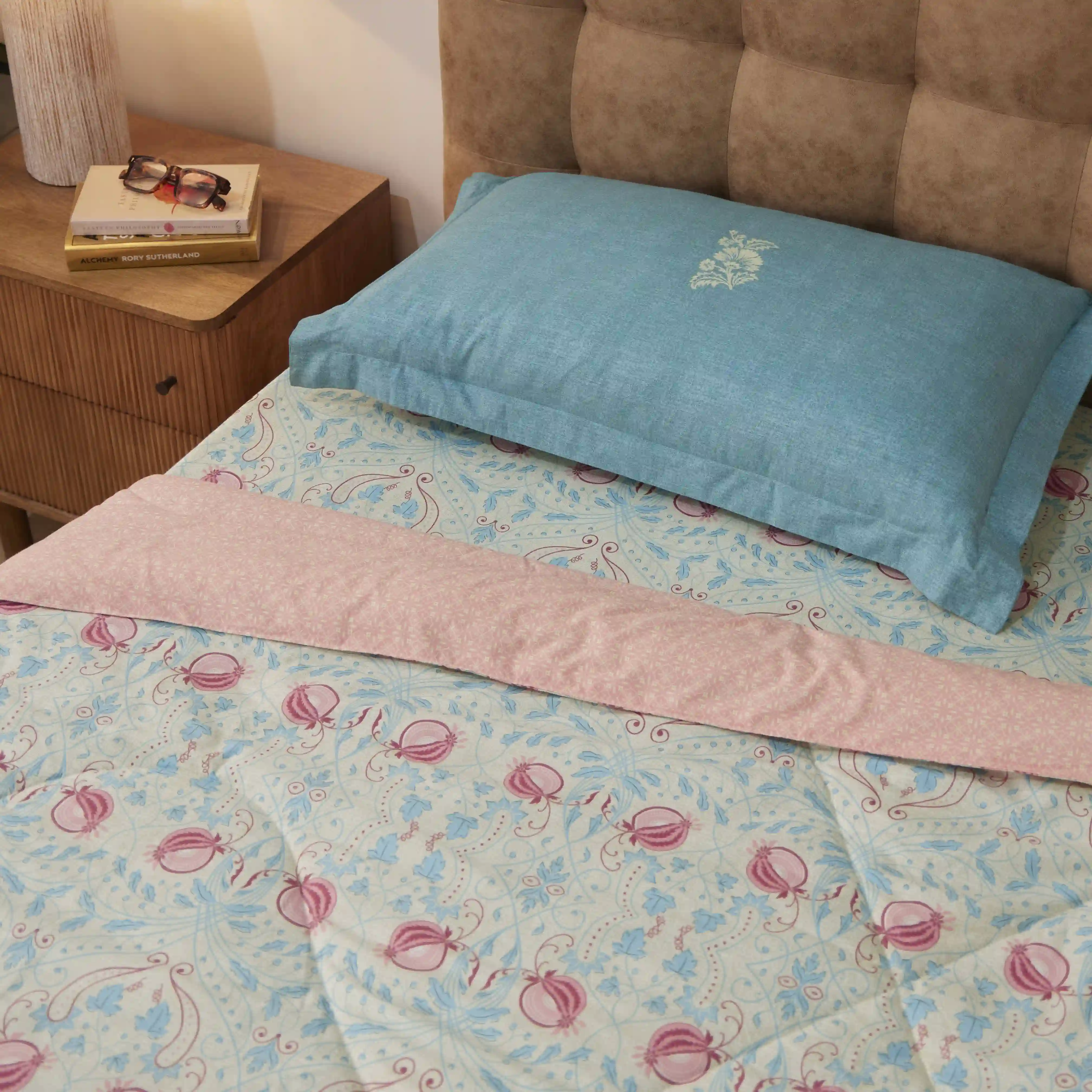 Chippa Lane | Contemporary Indian Print Design 120GSM Reversible Comforter-Light Blue - Image 2