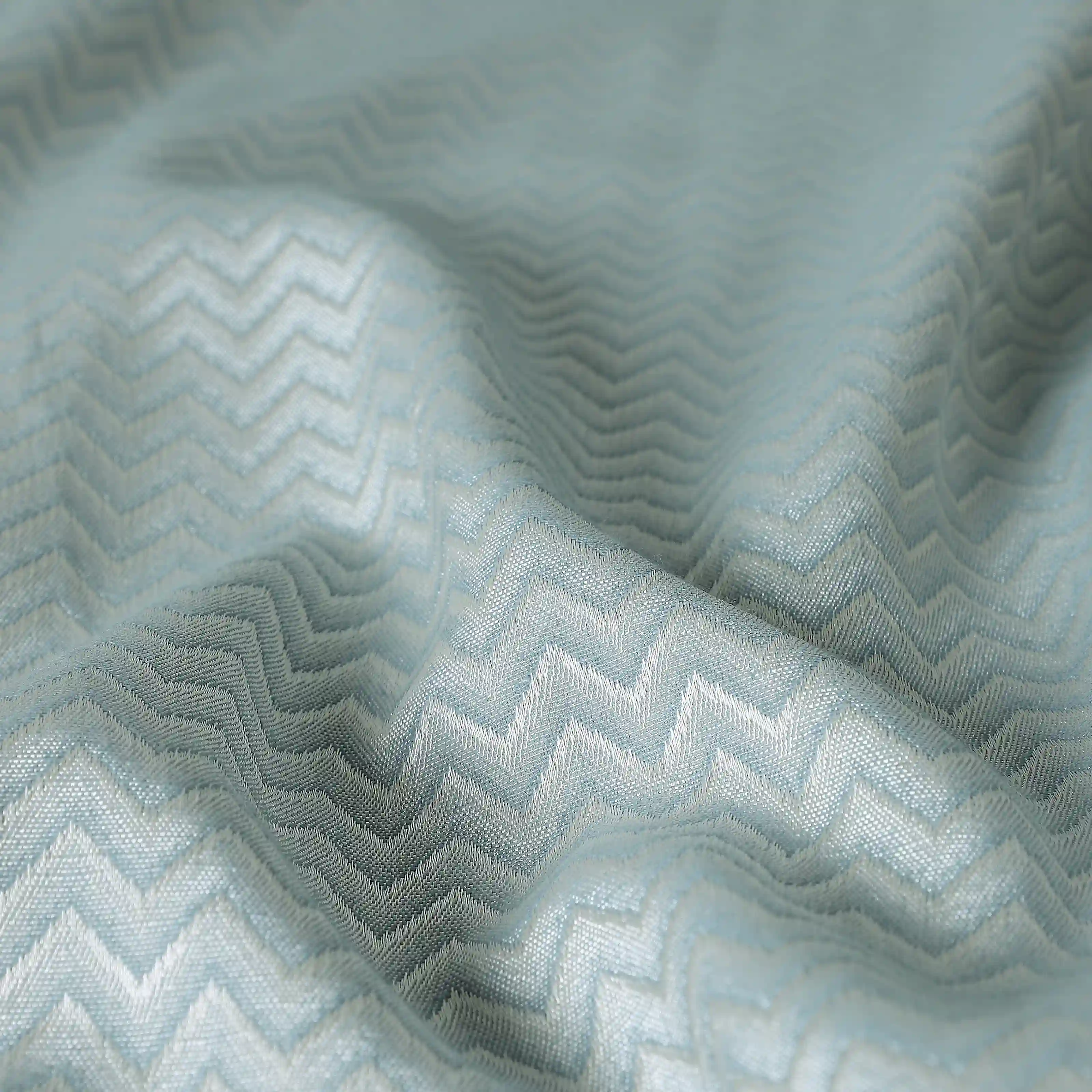De Jacquard - Classic Set Of 2 Jacquard Readymade Curtains | Endless Chevron - Image 19