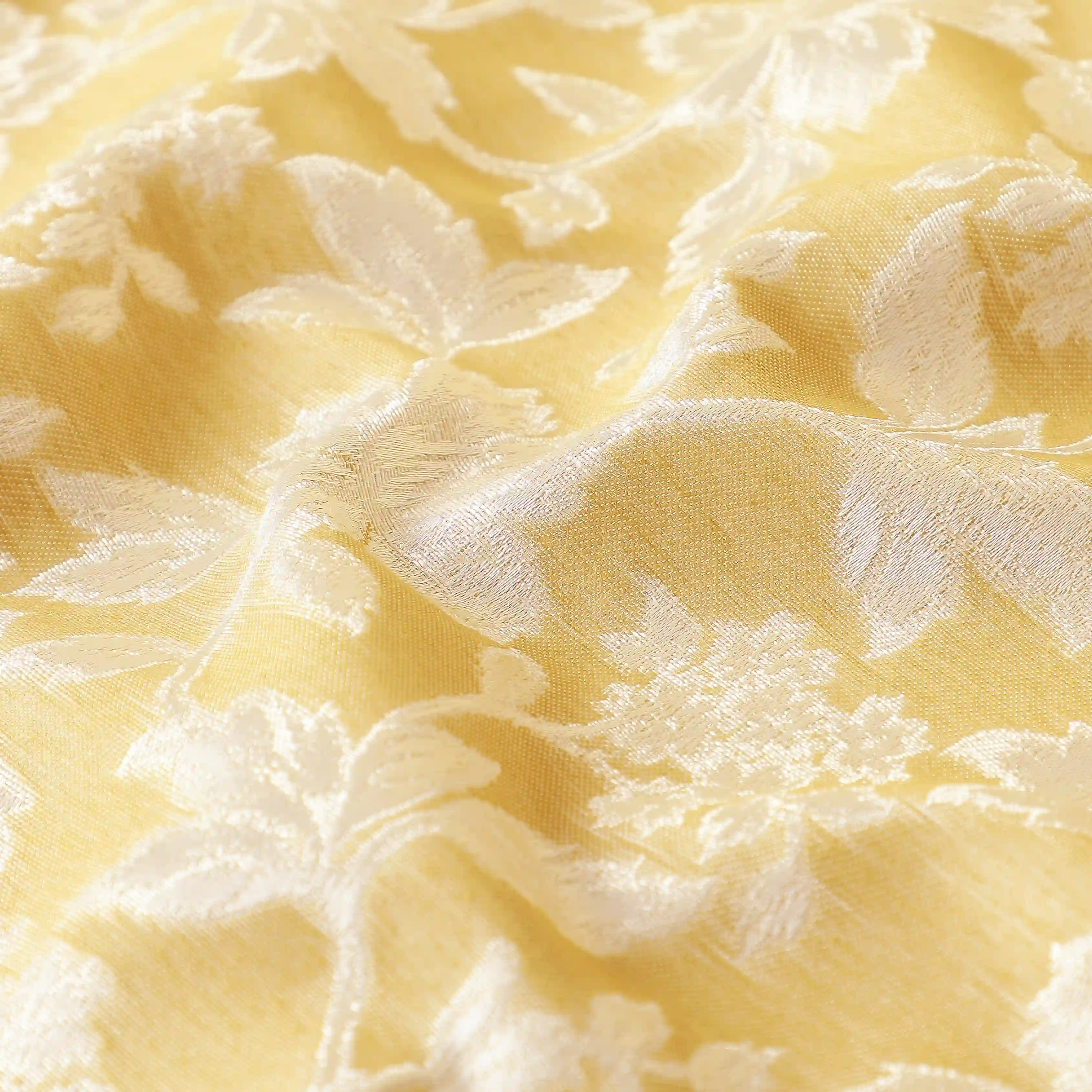 De Jacquard - Luxe Set Of 2 Jacquard Readymade Curtains | Monochrome Flora - Image 23