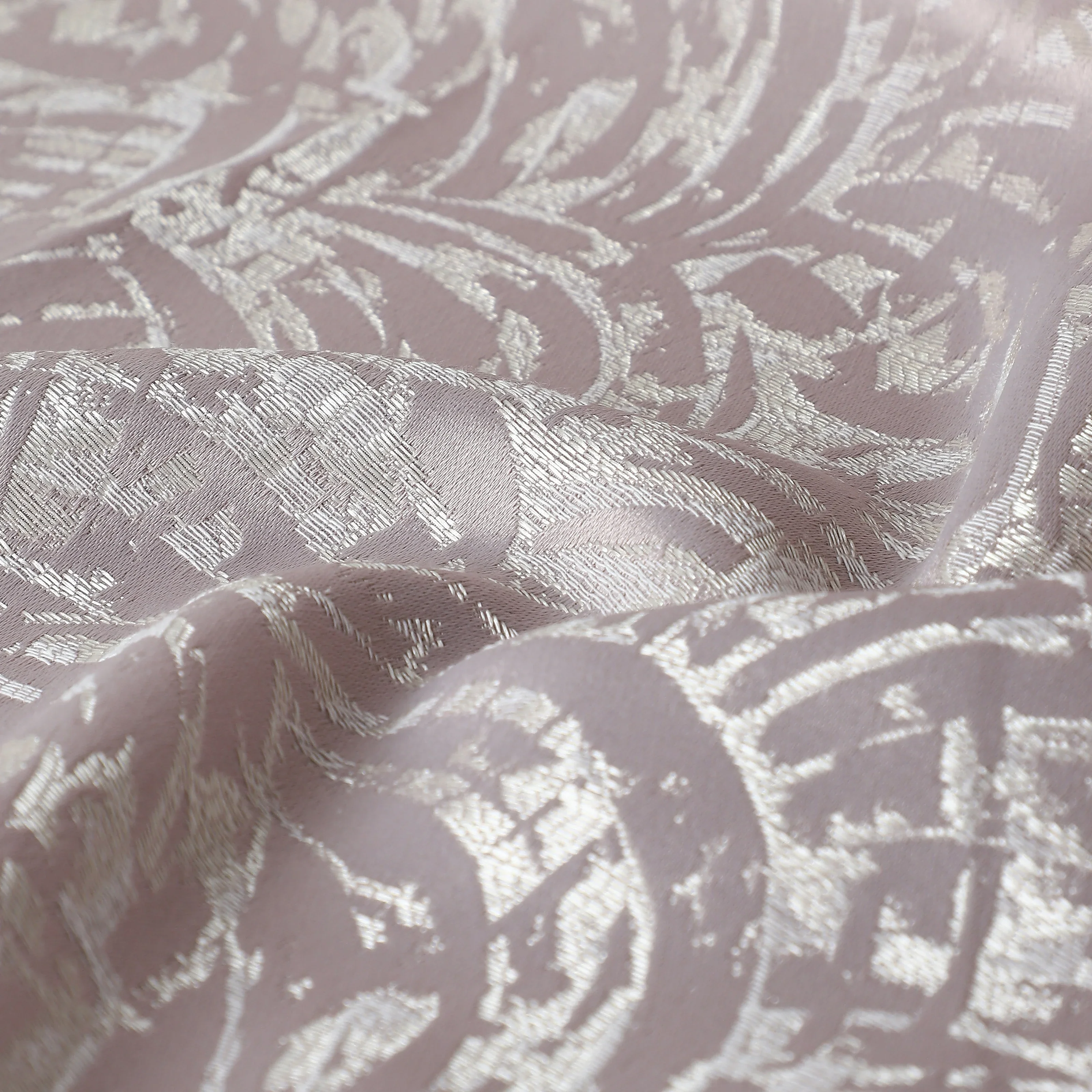 De Jacquard - Luxe Set Of 2 Jacquard Readymade Curtains | Natural Imprint - Image 4