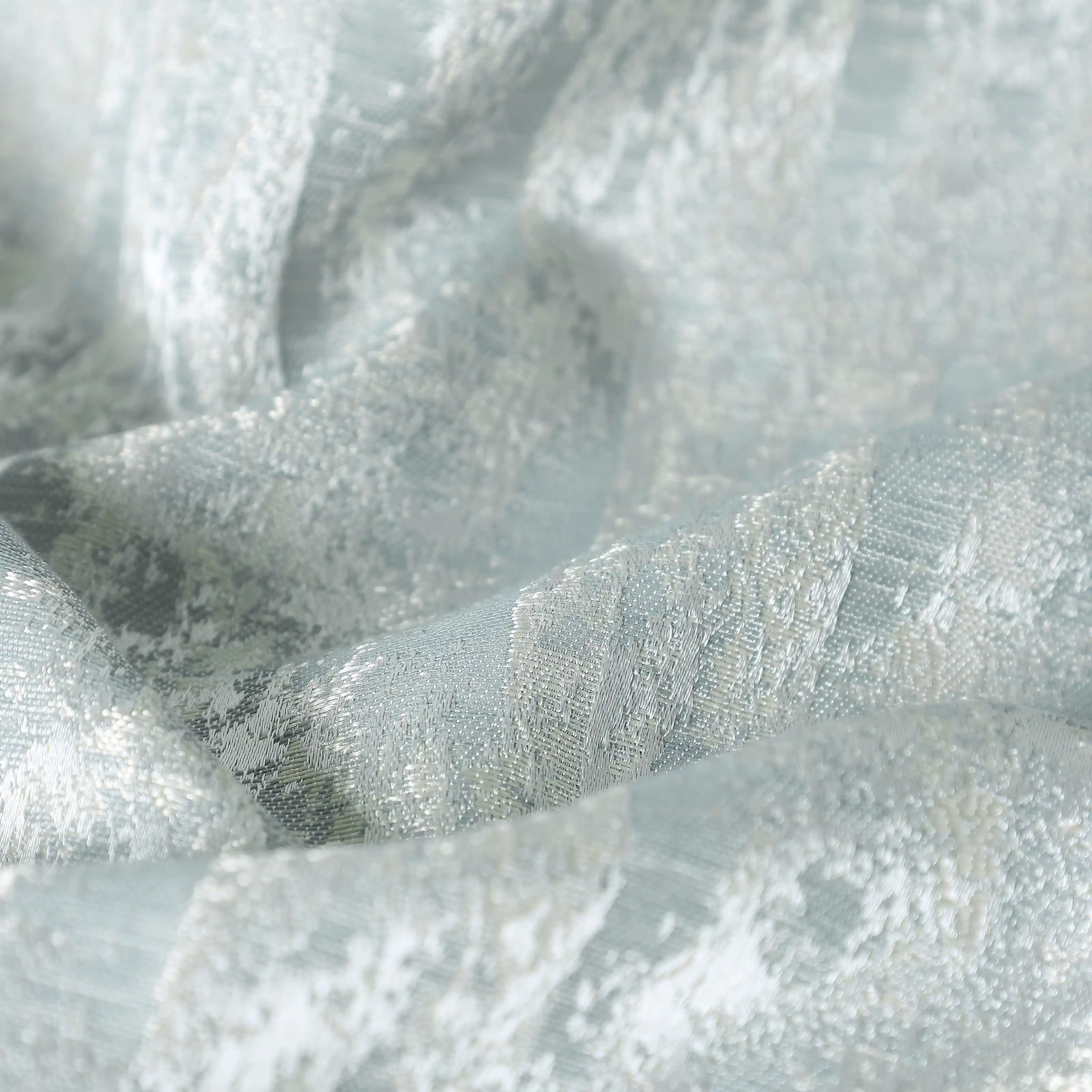 De Jacquard - Luxe Set Of 2 Jacquard Readymade Curtains | Prism Play - Image 3