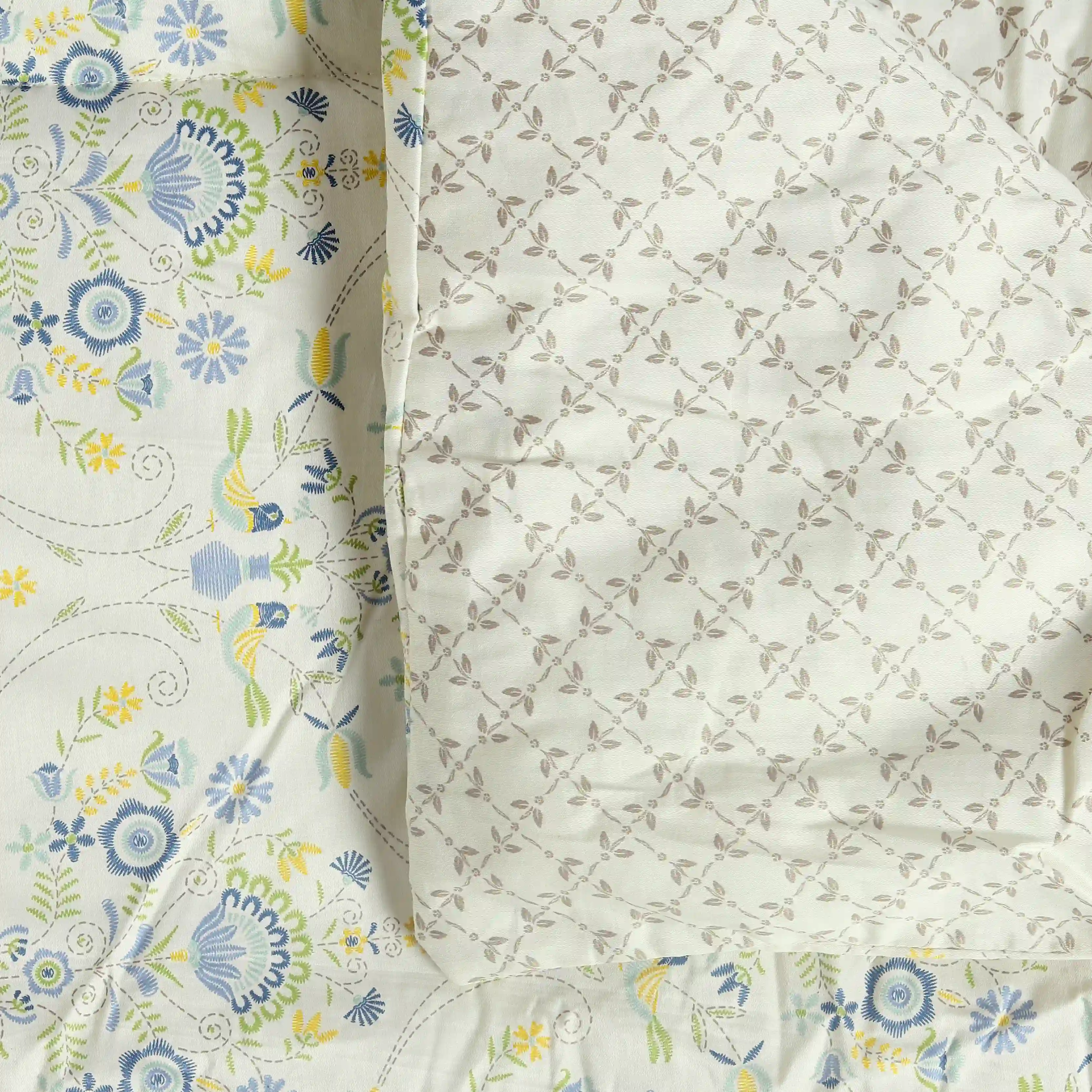 Fergana | 250TC Artistic Bohemian Printed 120GSM Reversible Comforter - Image 5