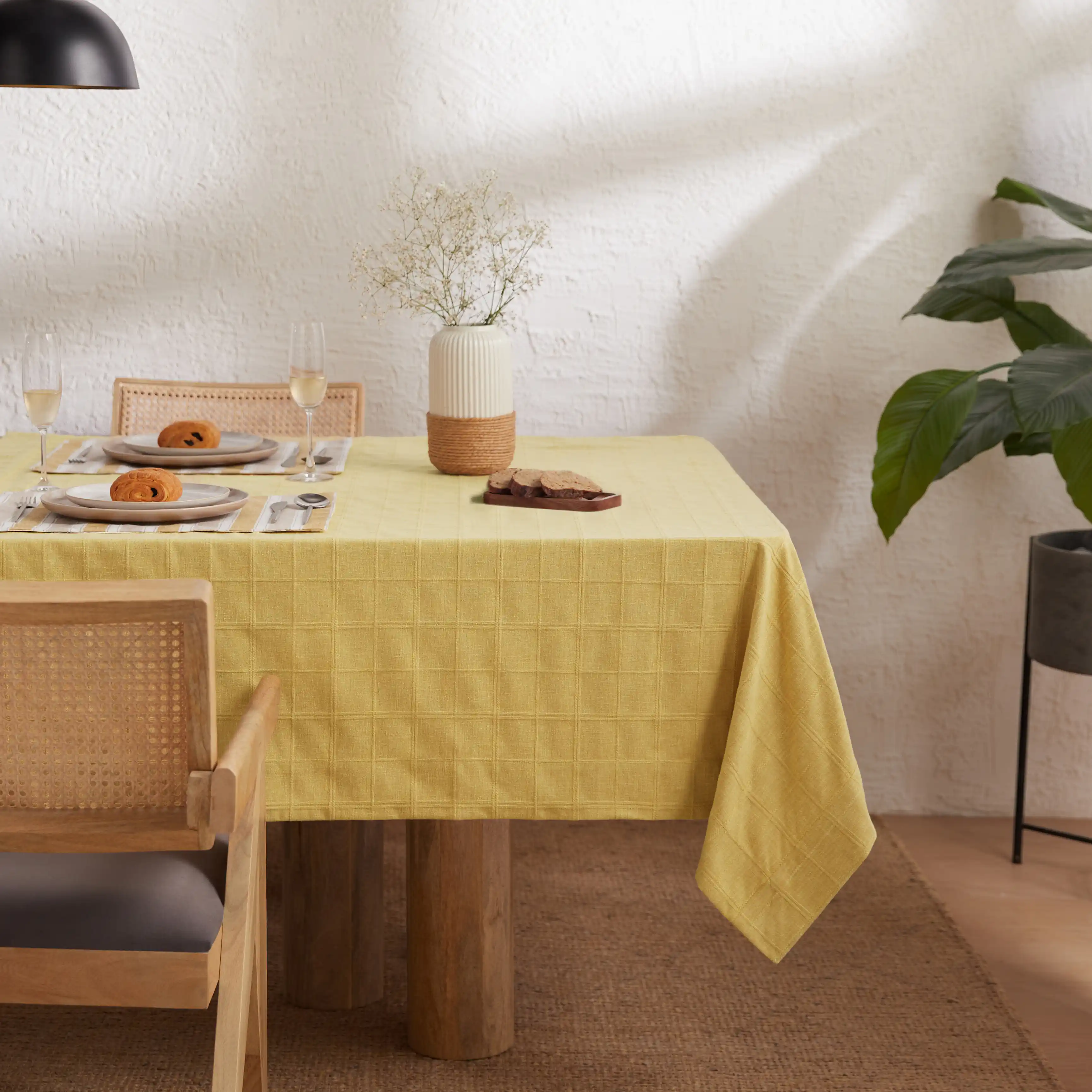 Kaleida | Countryside Charm Table Cloth - Image 13