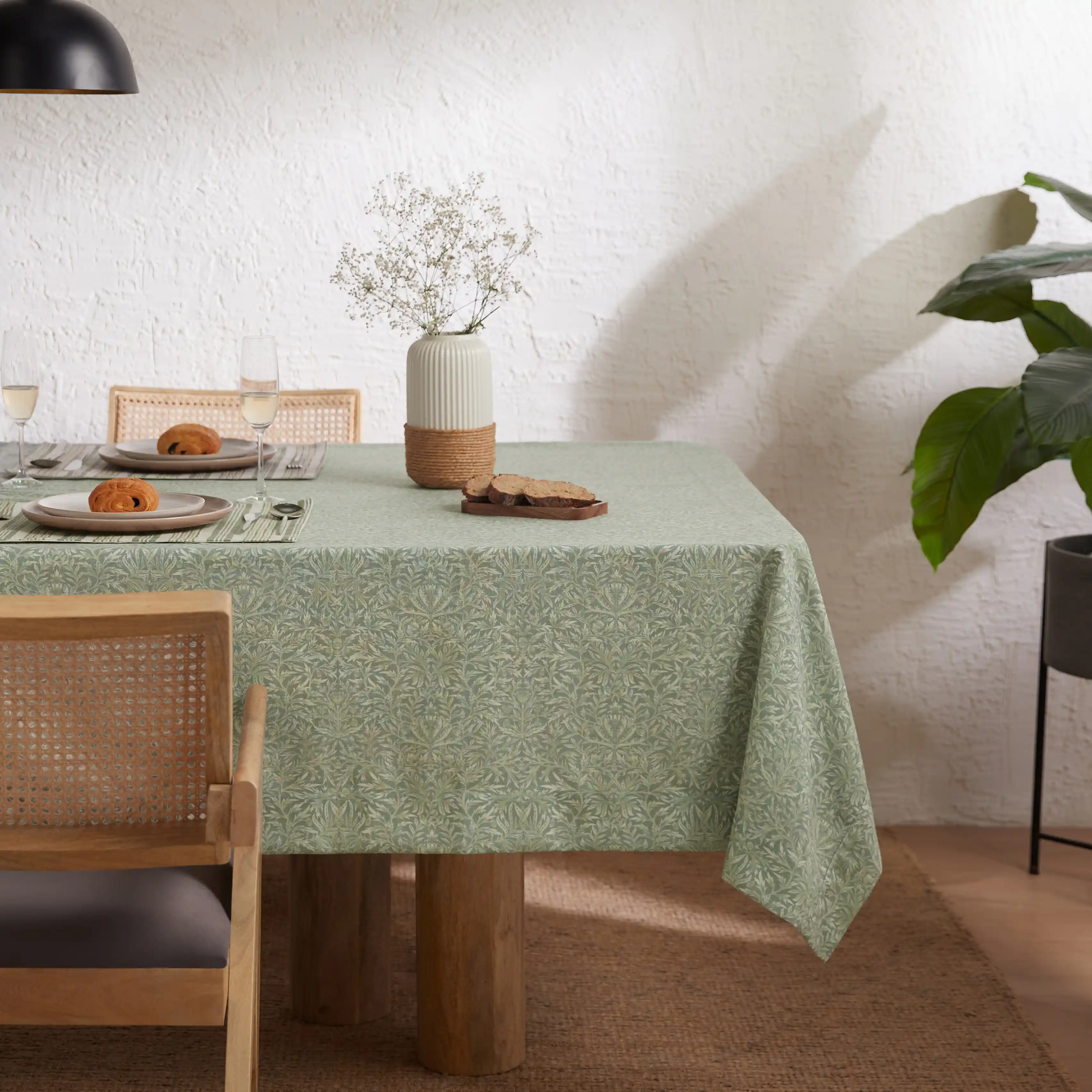 Kaleida | Countryside Charm Table Cloth - Image 21