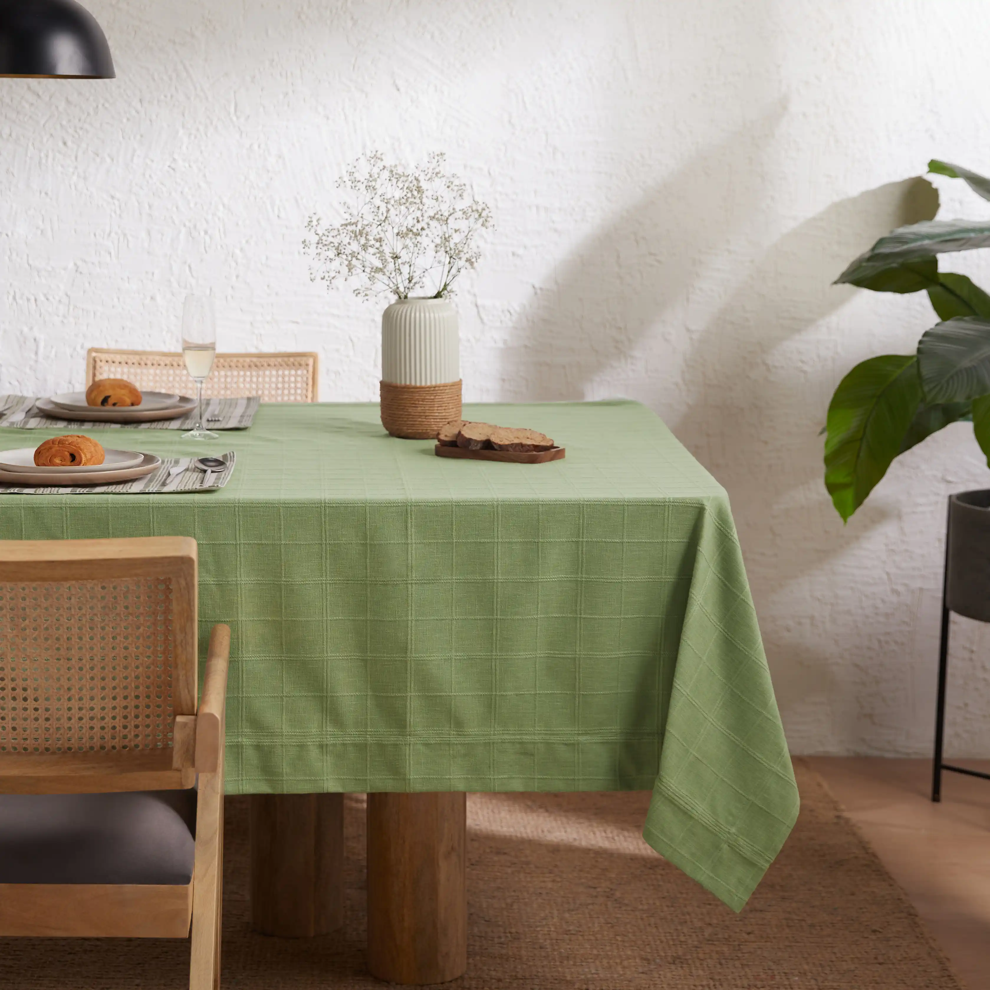 Kaleida | Countryside Charm Table Cloth - Image 29