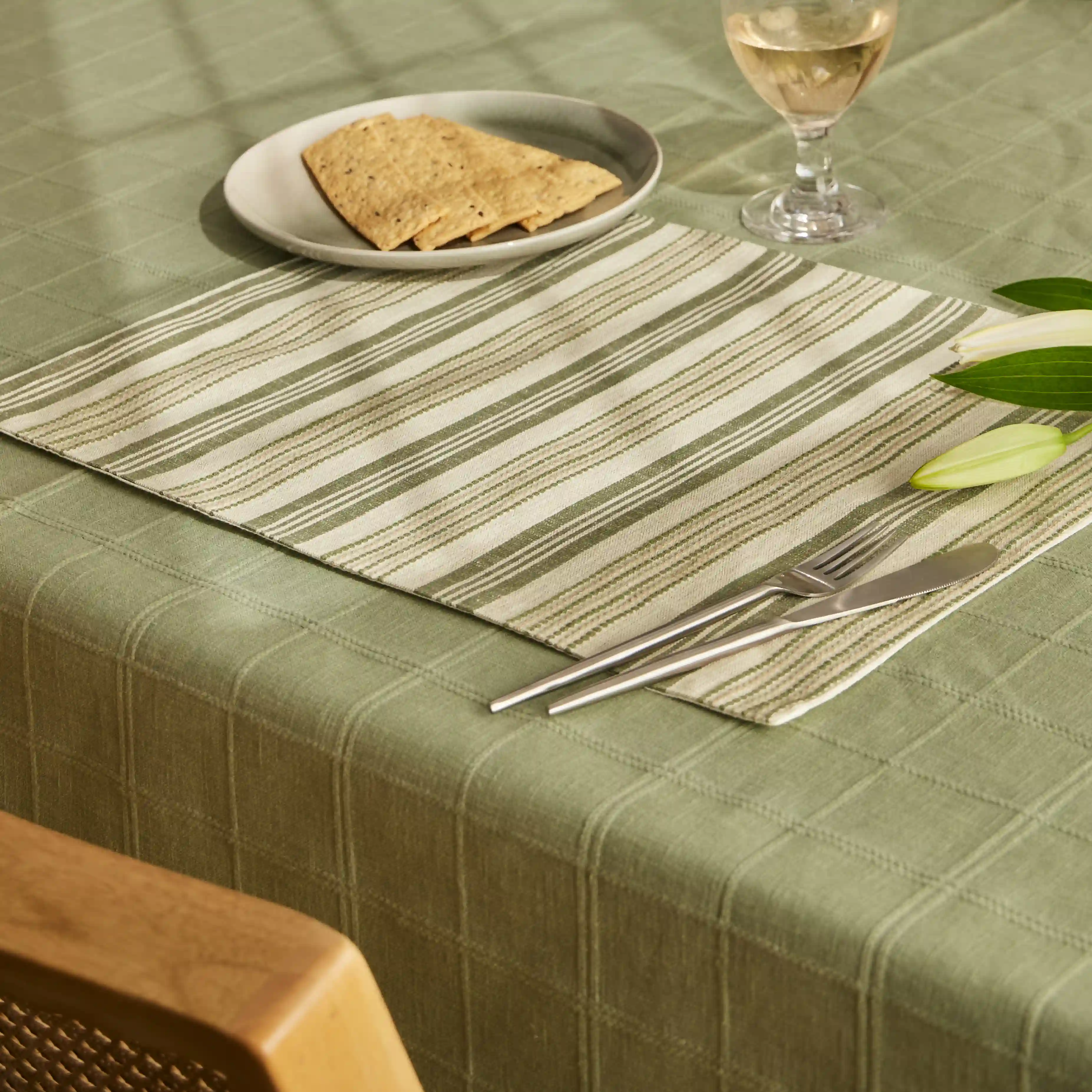 Kaleida | Countryside Charm Easy to Maintain Table Mat | Set of 4 & 6 - Image 9