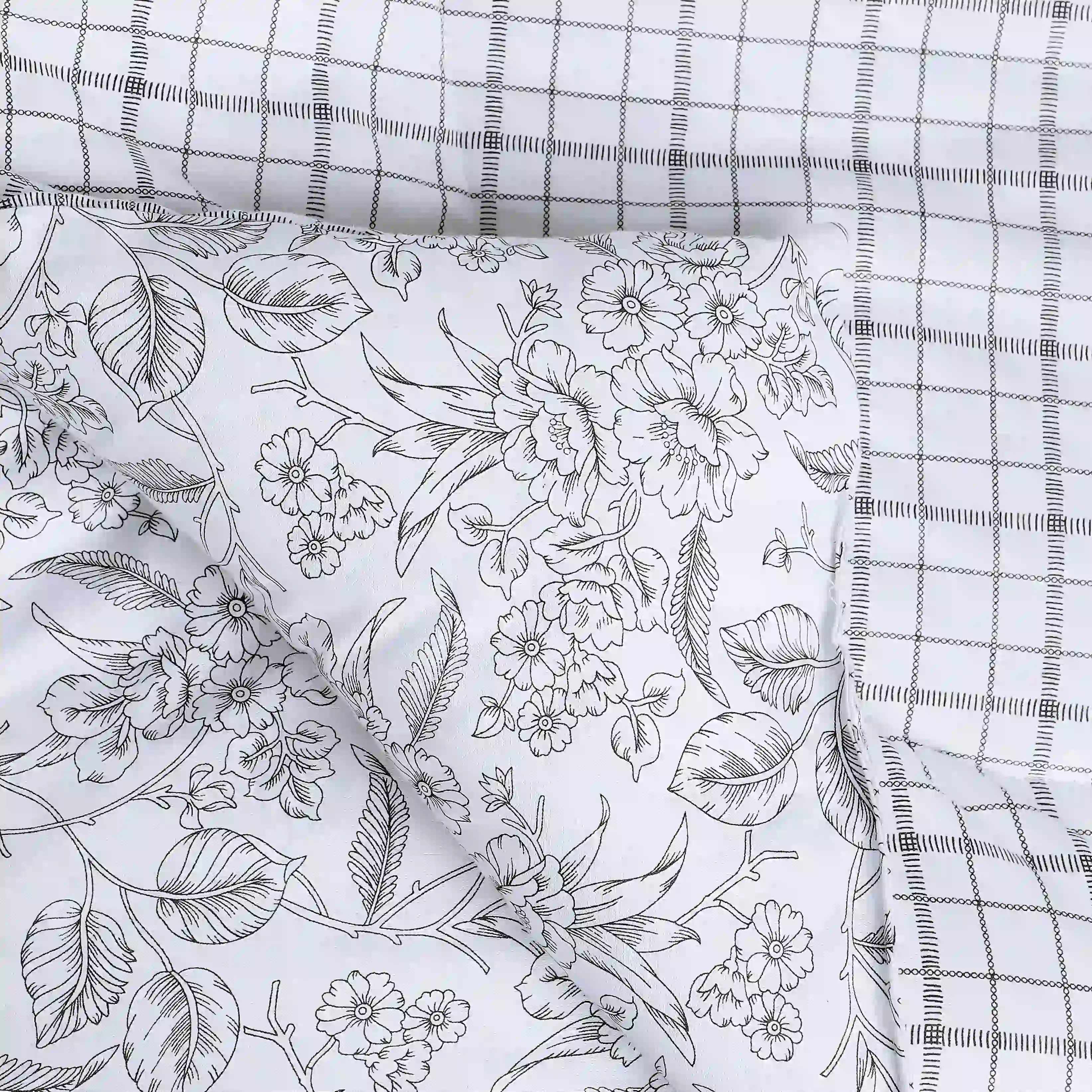 Mishella | Mix & Match Printed 120GSM Reversible Comforter - Charcoal Checks - Image 5
