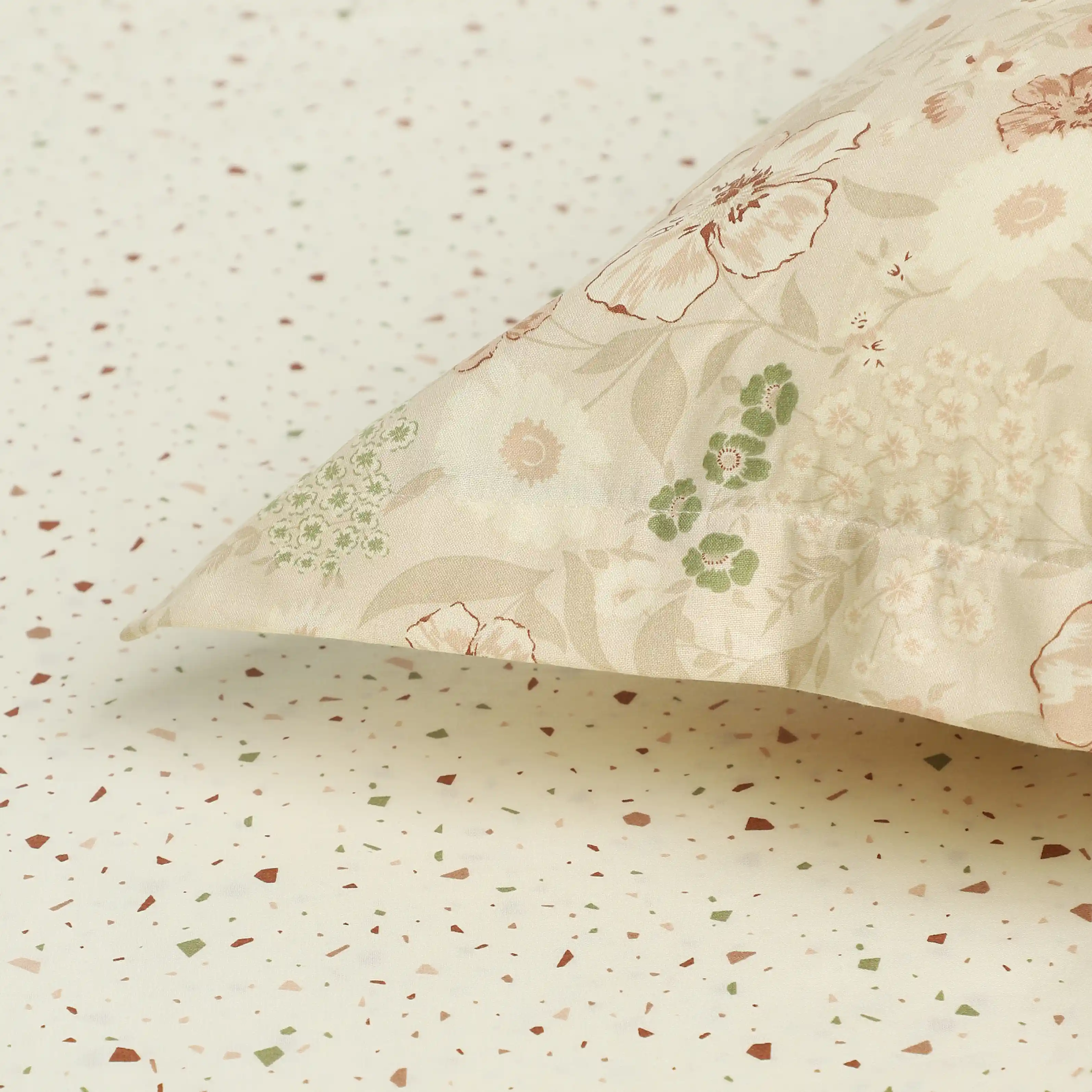 Mishella | Mix & Match Printed Cotton Bedsheet Set - Cream - Image 5