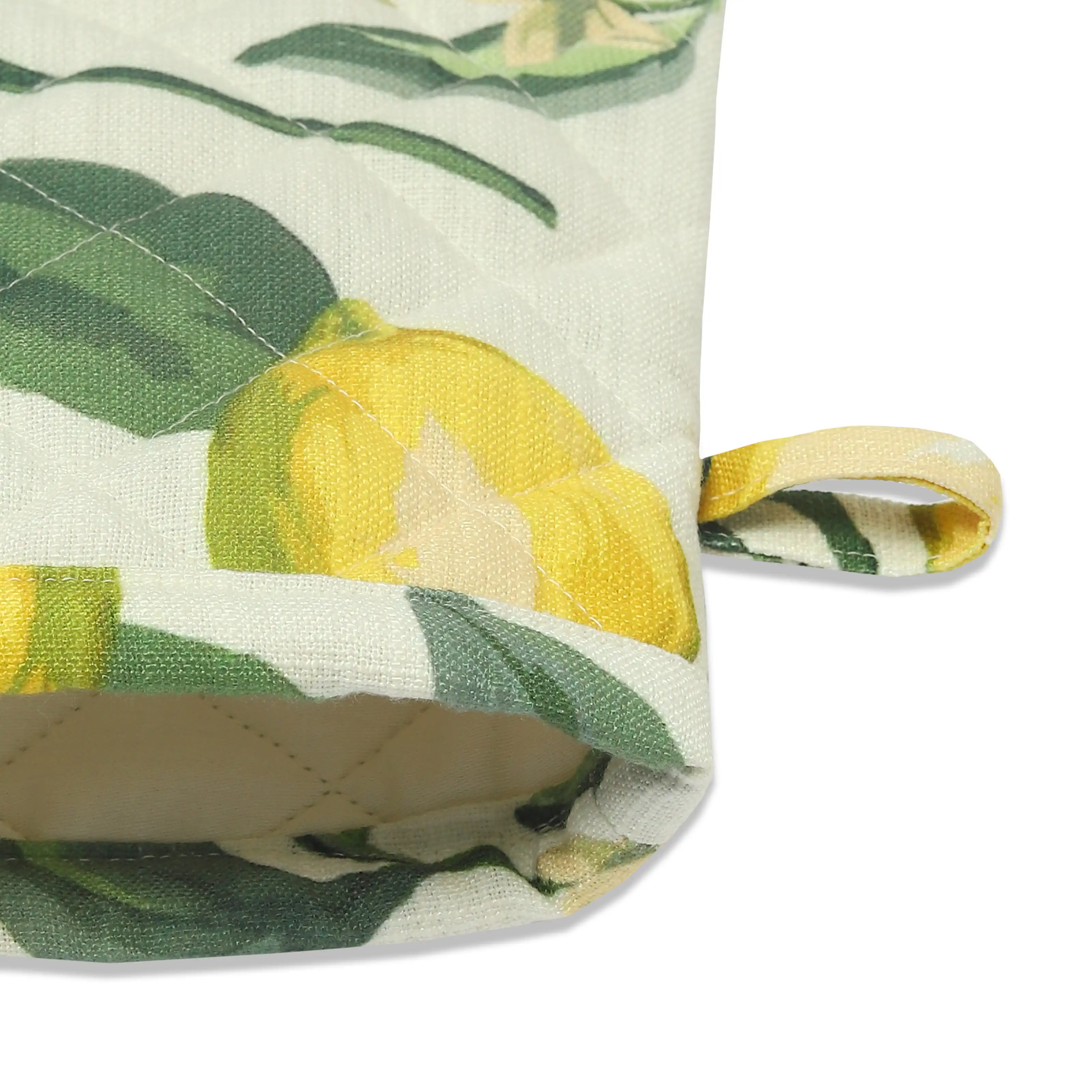 Nonna's Home | Tuscan Inspired Easy to Maintain Quilted Oven Mitts | Designed for Protection | Set of 2 - Image 3