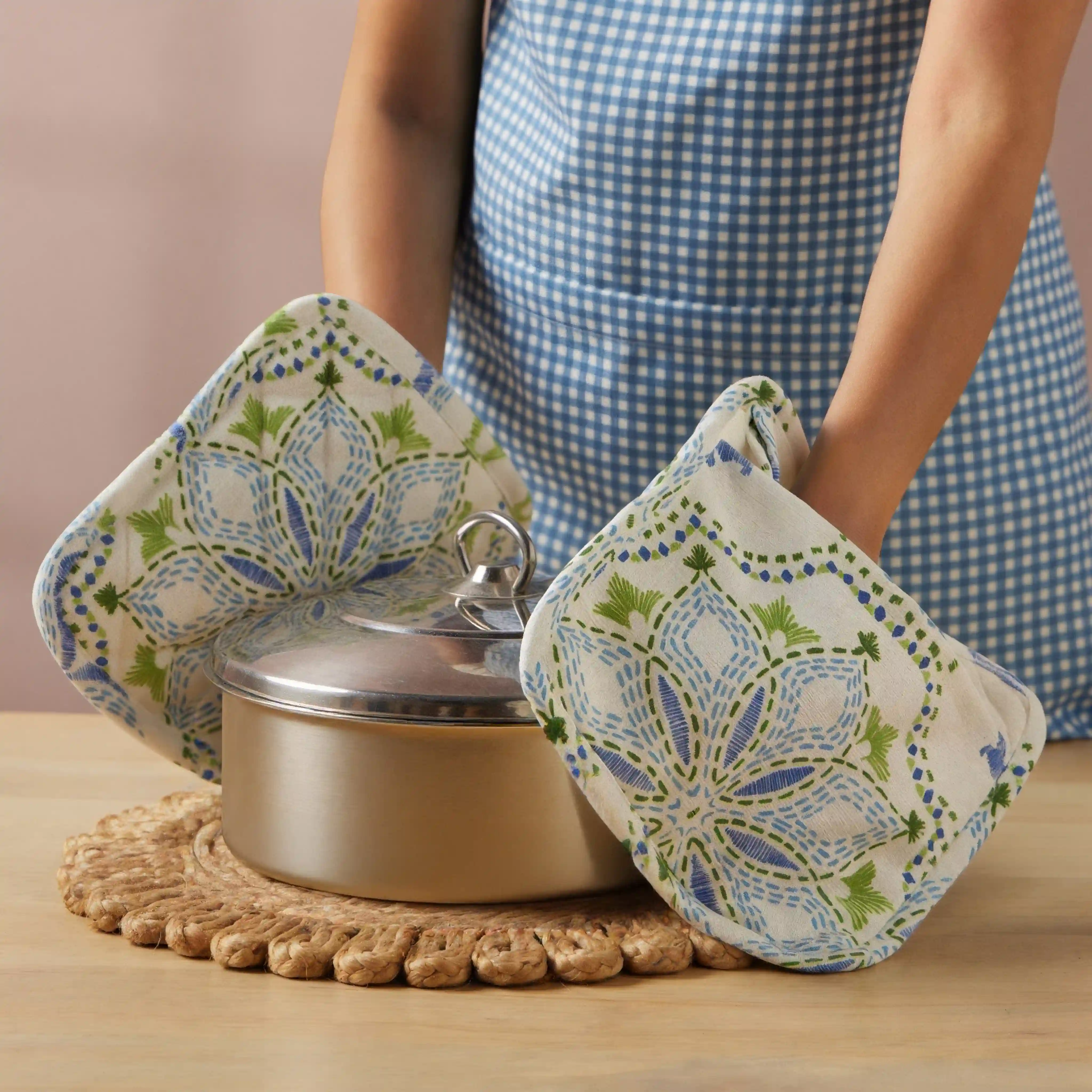 Nonna's Home | Tuscan Inspired Easy to Maintain Quilted Pot Holders | Designed for Protection | Set of 2 - Image 4