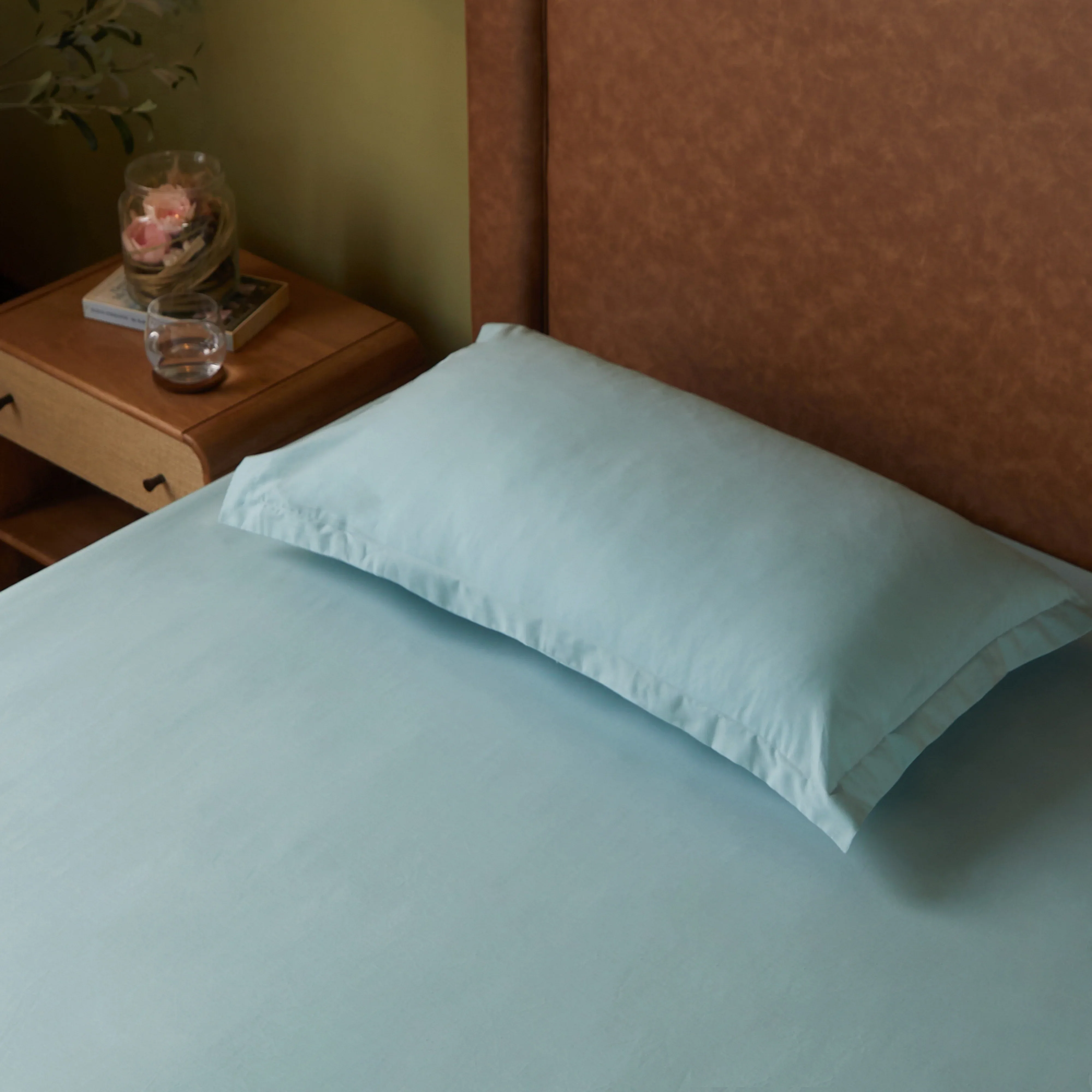 Paleto | Everyday Hues Solid Dyed Cotton Bedsheet Set-Blue Sky - Image 2