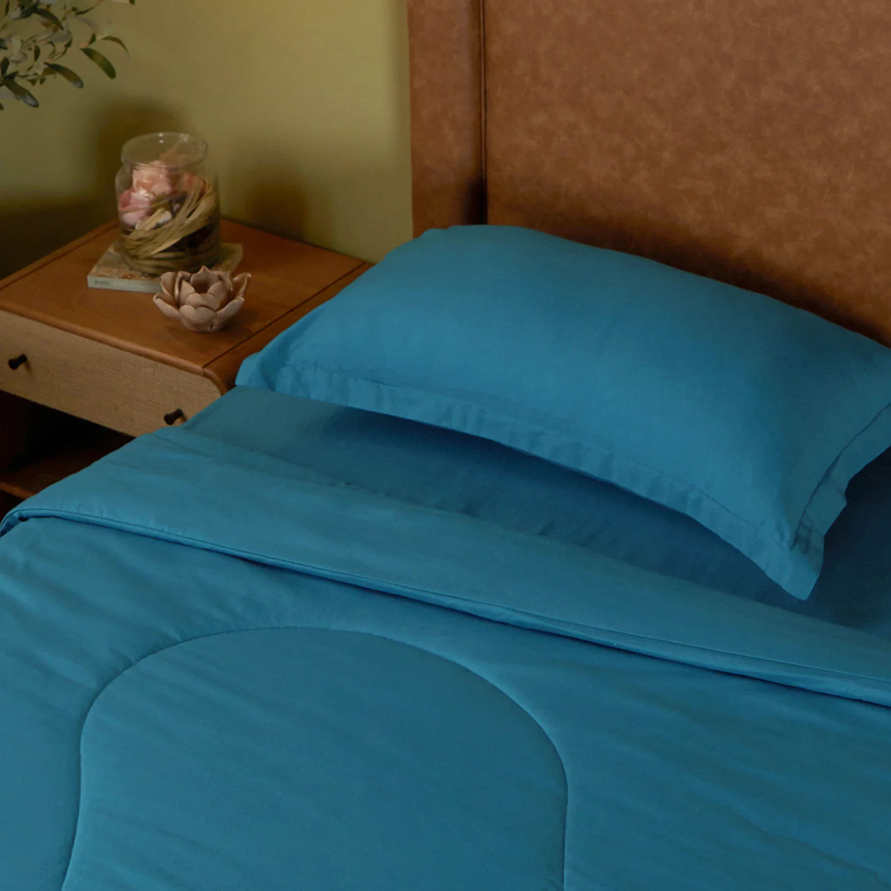 Paleto | Everyday Hues Cotton Solid Dyed 120GSM Comforter-Mineral - Image 2