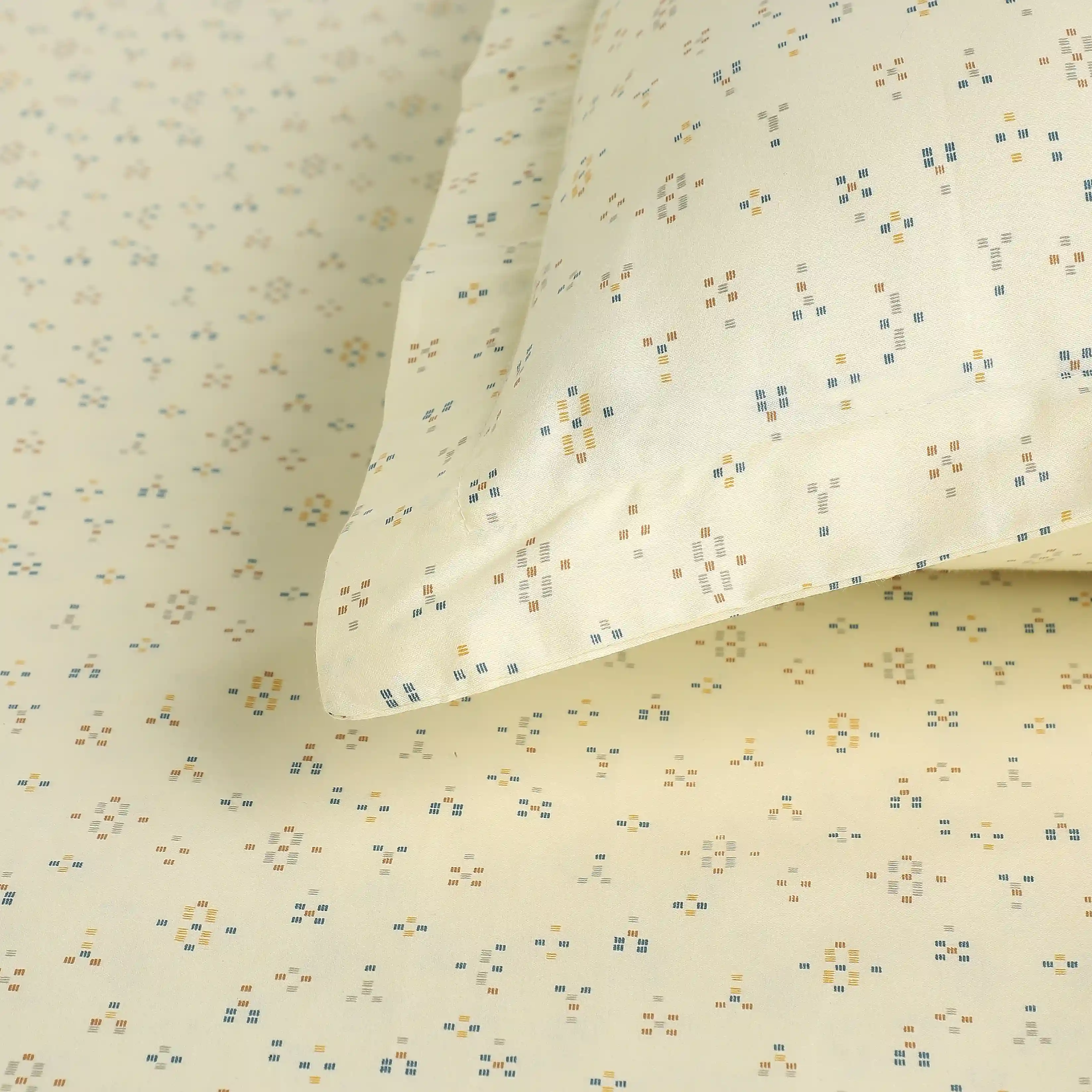 Yutori | 250TC Modern Micro Printed Cotton Bedsheet Set  | Pillow Cover with Merrow Hem Treatment - Image 15