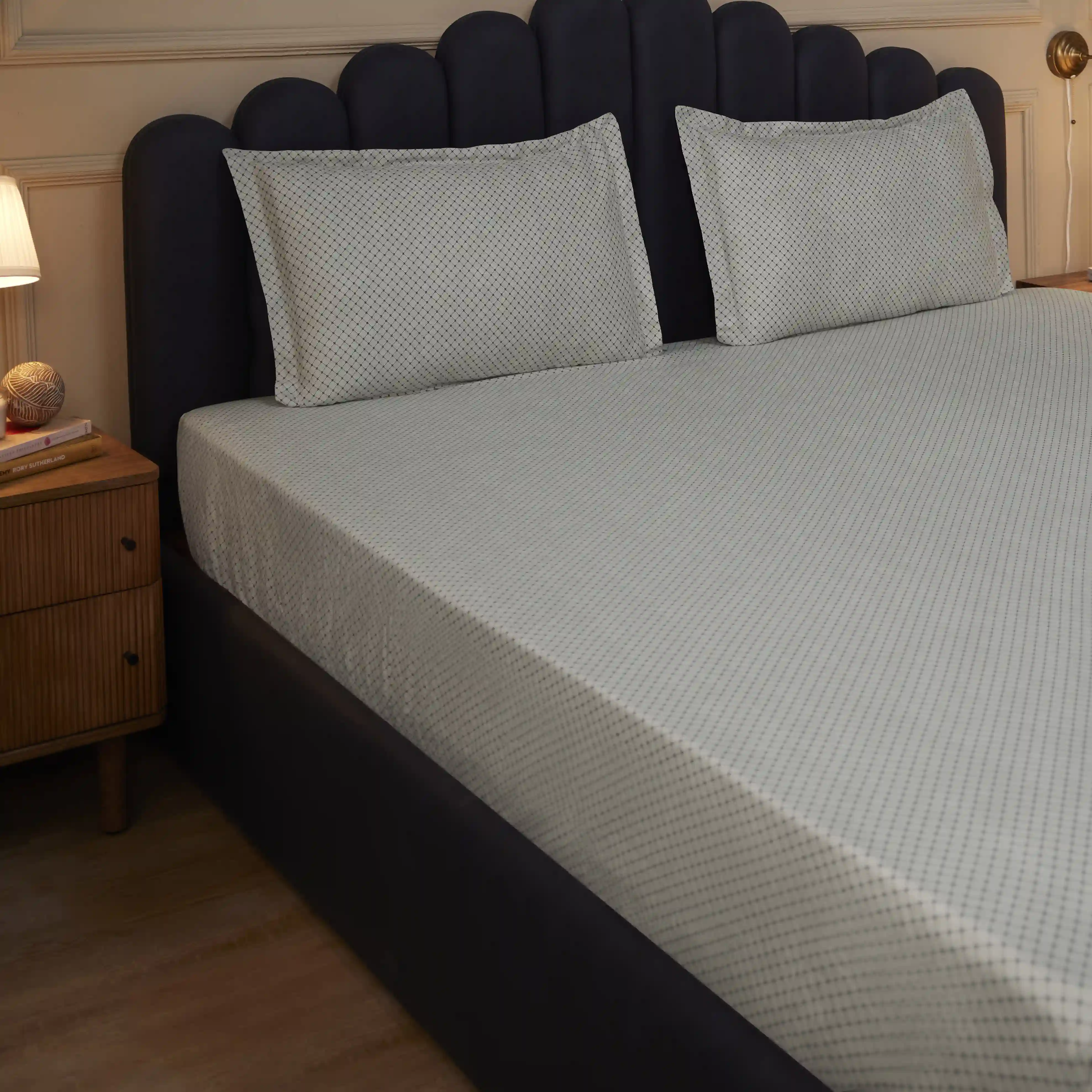 Yutori | 250TC Modern Micro Printed Cotton Bedsheet Set  | Pillow Cover with Merrow Hem Treatment - Image 16