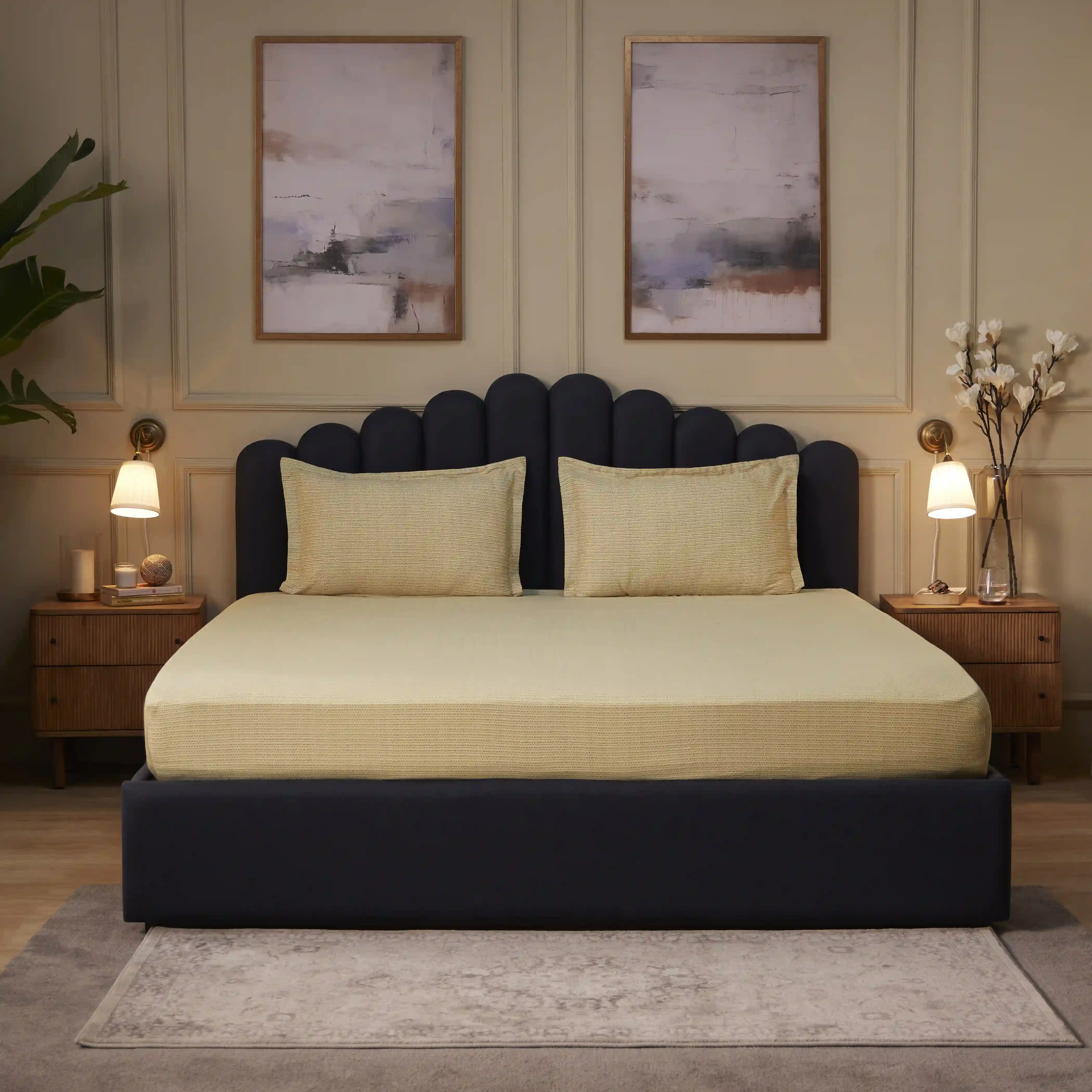 Yutori | 250 TC Modern Micro Printed Cotton Fitted Sheet Set  | Pillow Cover with Merrow Hem Treatment - Image 9